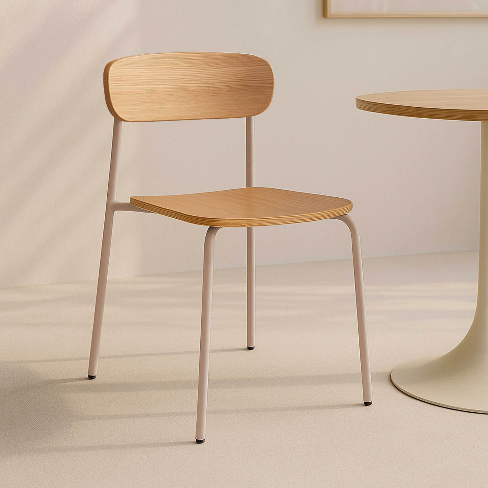 Lote de 2 sillas de metal y madera