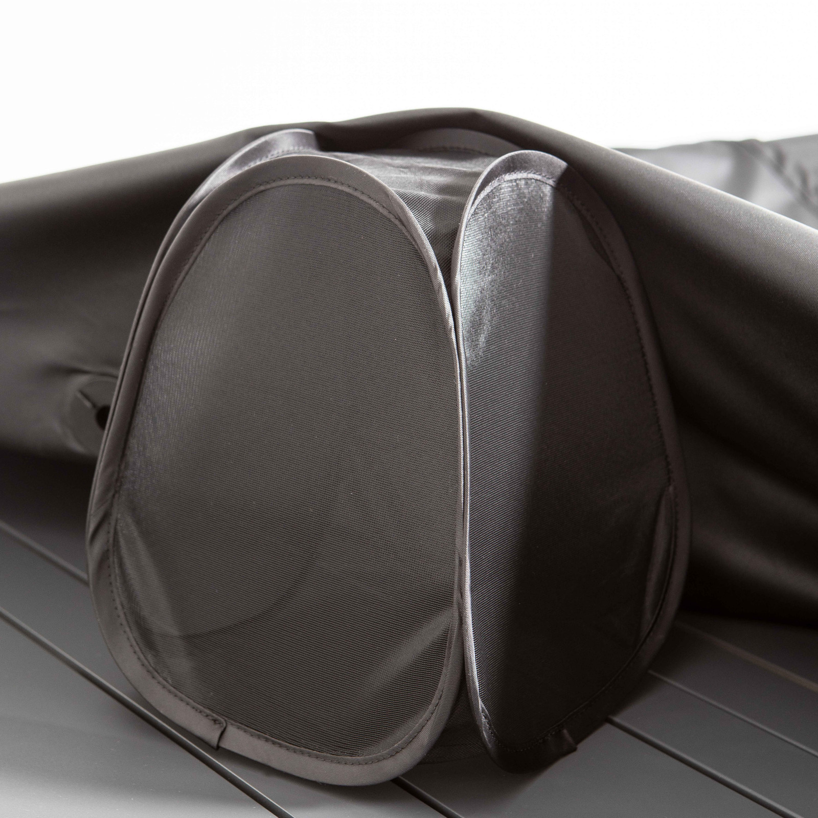 Funda para mesa de jardín negra 170 x 110 cm