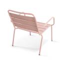 Sillón bajo y reposapiés de metal