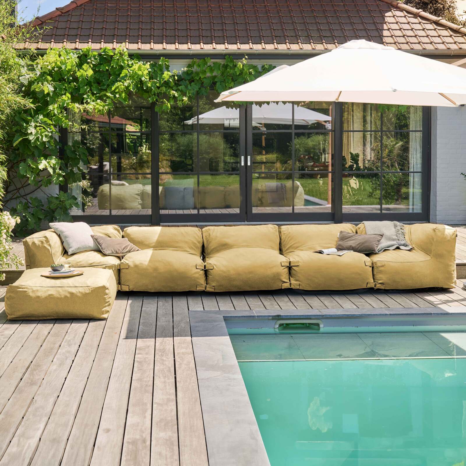 Sofá modular de exterior para 6 personas con 3 sillones, 2 sillones esquineros y 1 puf