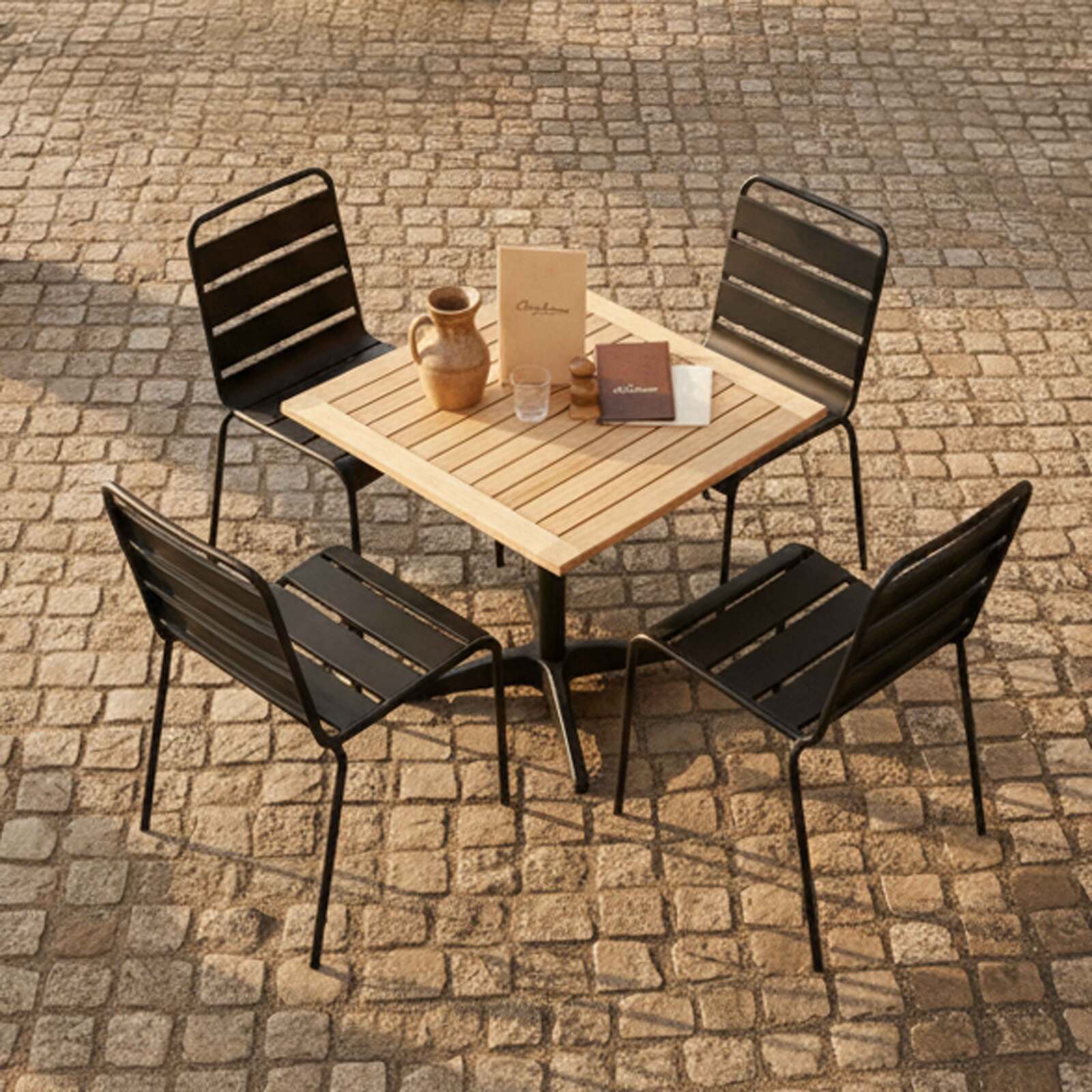 Mesa de jardín bistro cuadrada de madera 70x70 cm y 4 sillas de metal