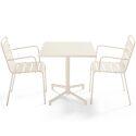 Mesa de jardín bistro cuadrada inclinable de metal con pie emprotado 70x70 cm y 2 sillas con reposabrazos