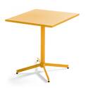 Mesa de jardín bistro cuadrada inclinable de metal 70x70 cm y 2 sillas con reposabrazos