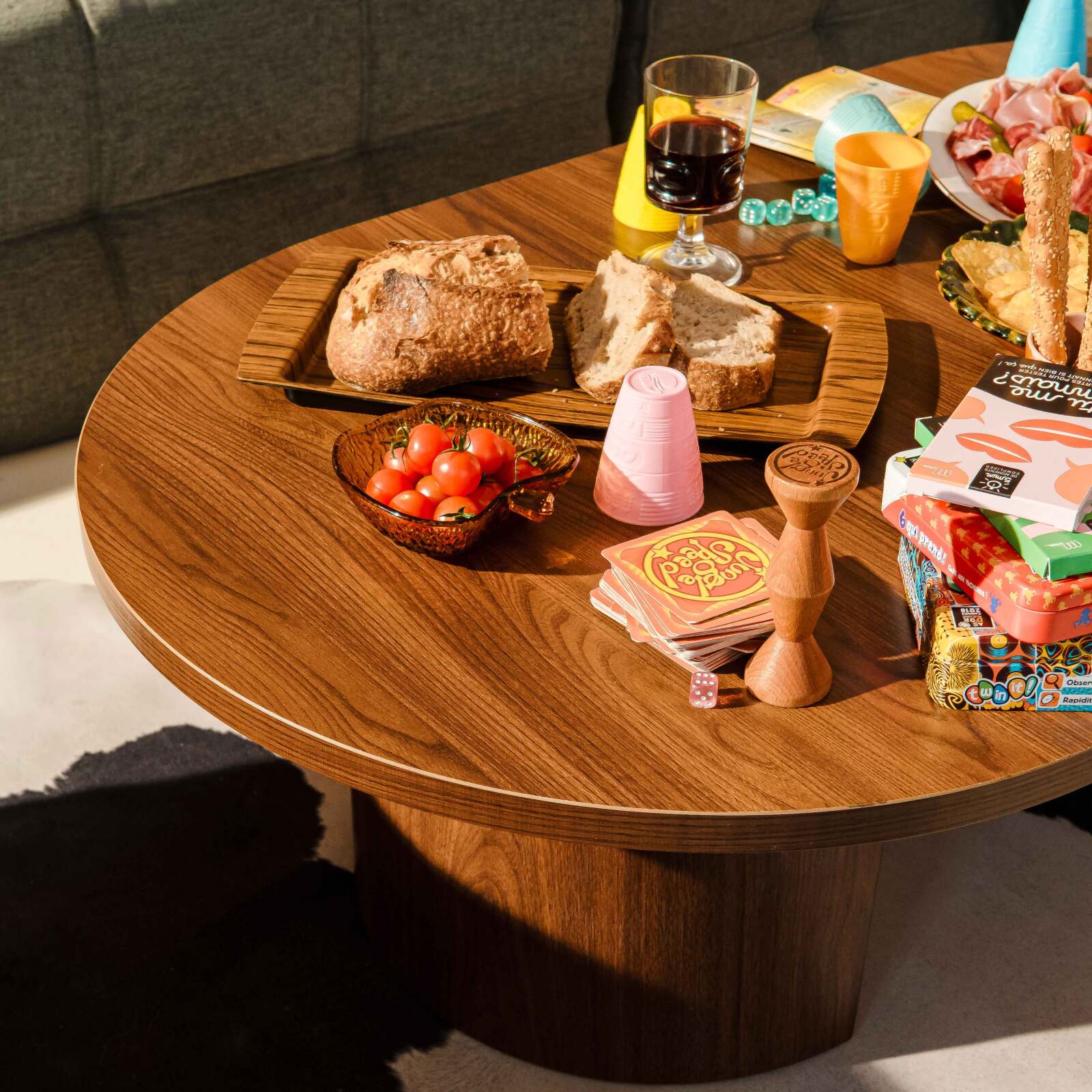 Mesa de centro efecto madera ovalada 120x70x35 cm