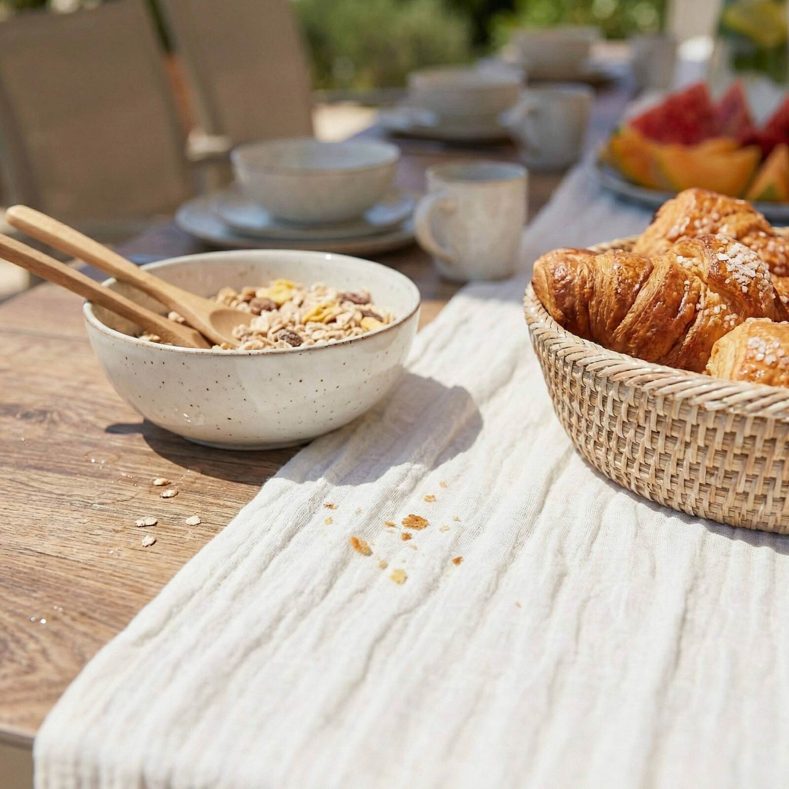 Mesa de jardín de aluminio y cerámica efecto madera 8 personas 201x100 cm