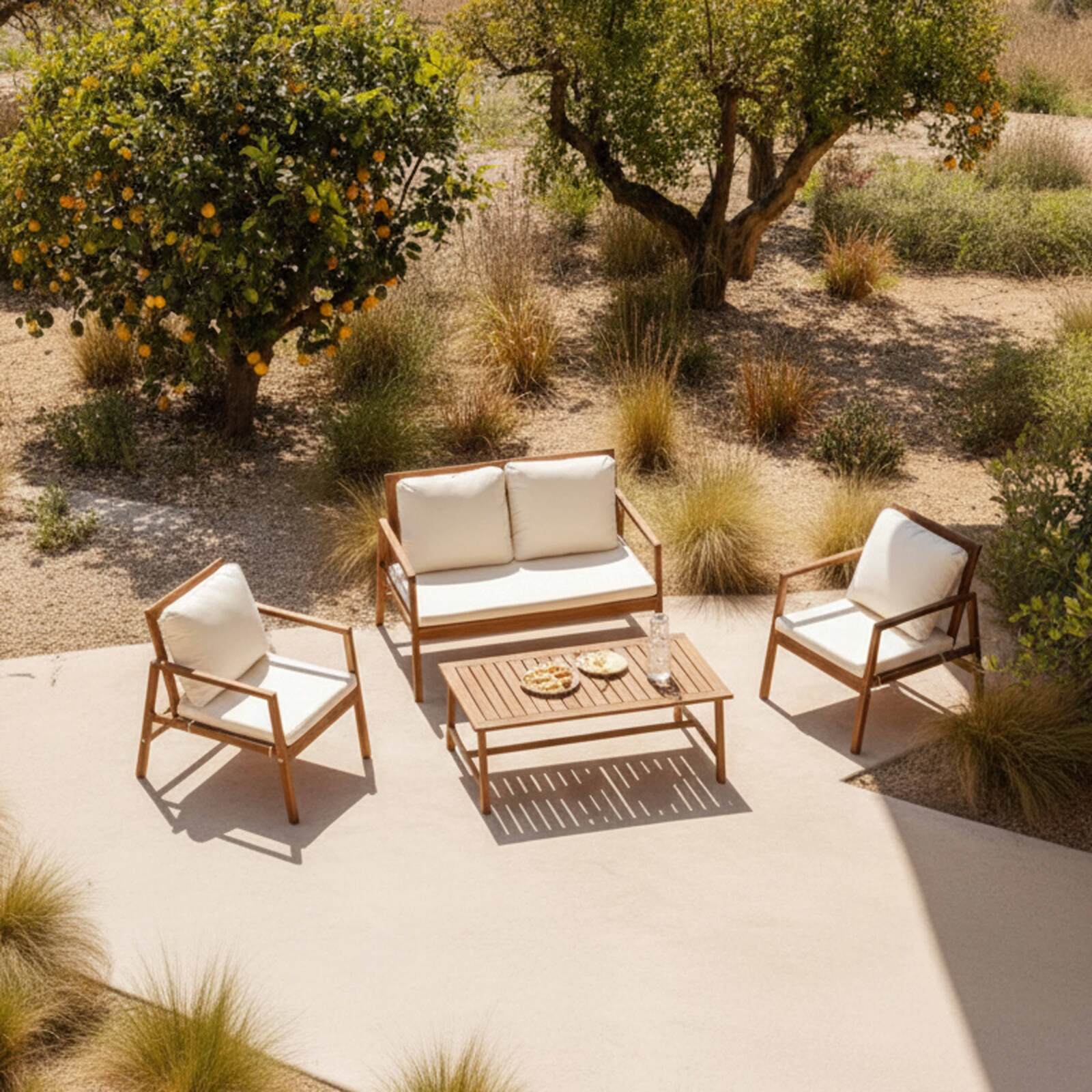 Conjunto de muebles de jardín de eucalipto FSC® con 1 sofá, 2 sillones y mesa de centro