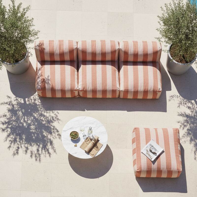 Sofá modular de exterior a rayas para 4 personas con 3 sillones y 1 puf (2/6)