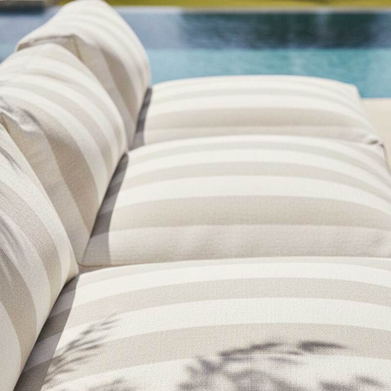 Sofá modular de exterior a rayas para 4 personas con 3 sillones y 1 puf (2/6)