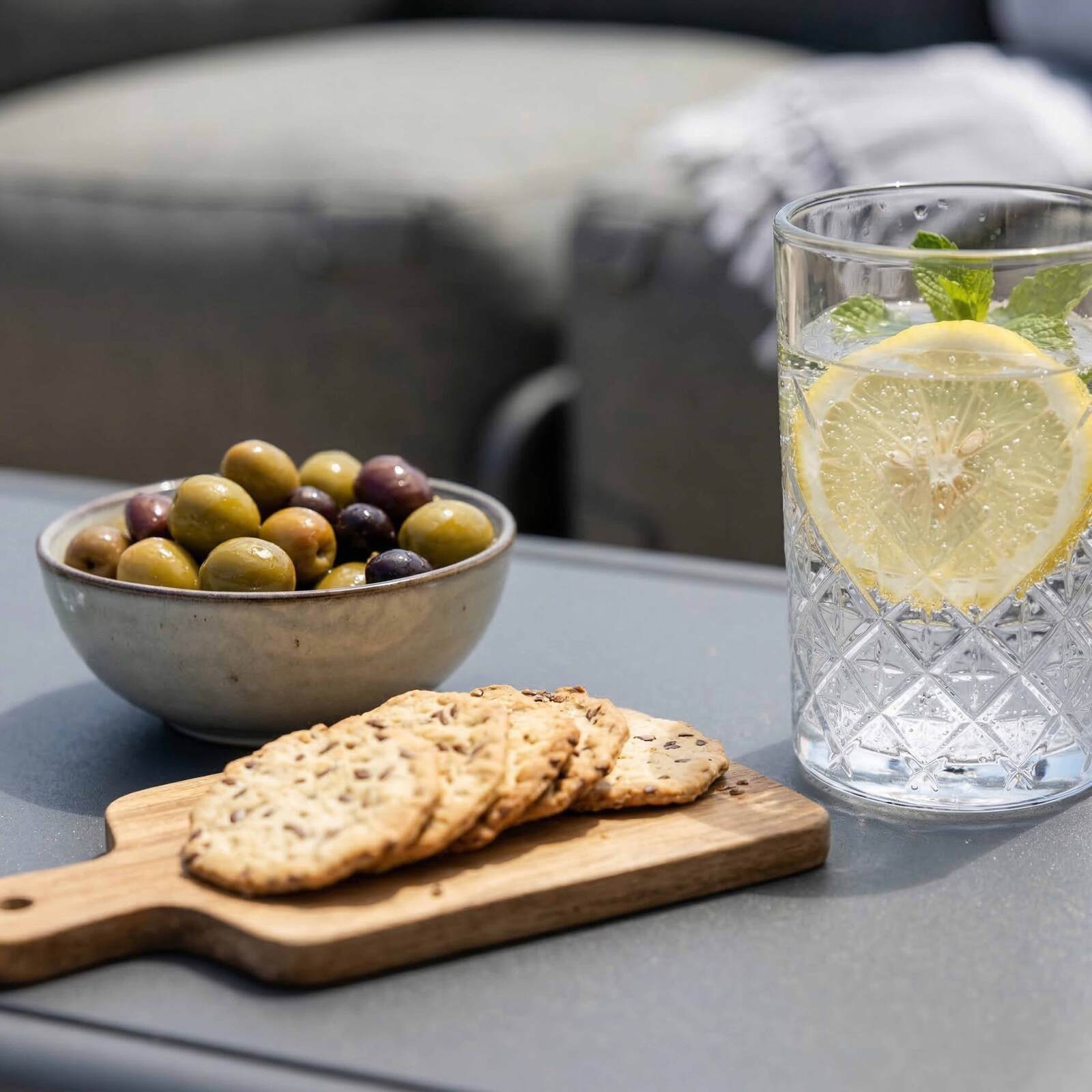 Mesa de centro de jardín rectangular de metal 85x40x30 cm