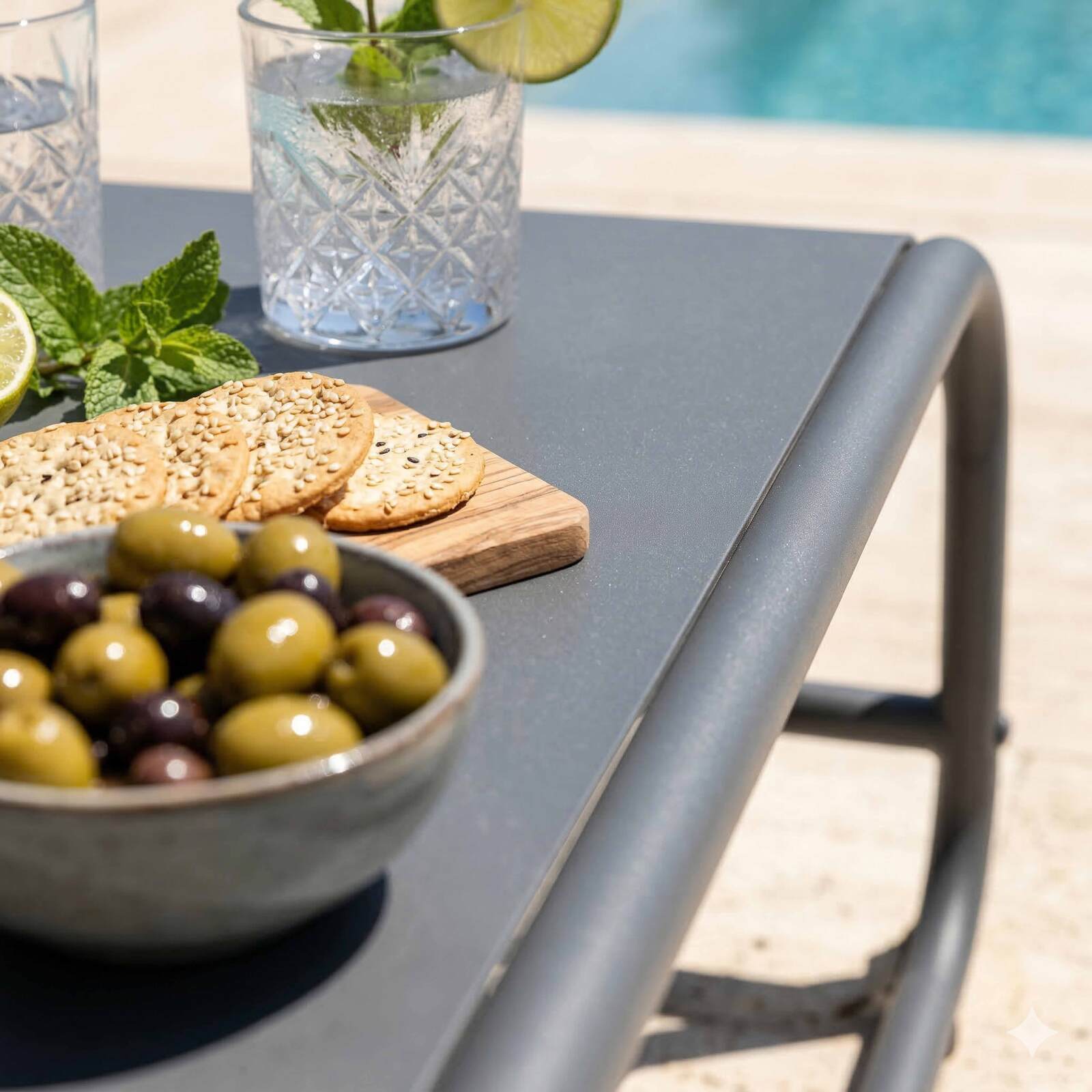 Mesa de centro de jardín rectangular de metal 85x40x30 cm