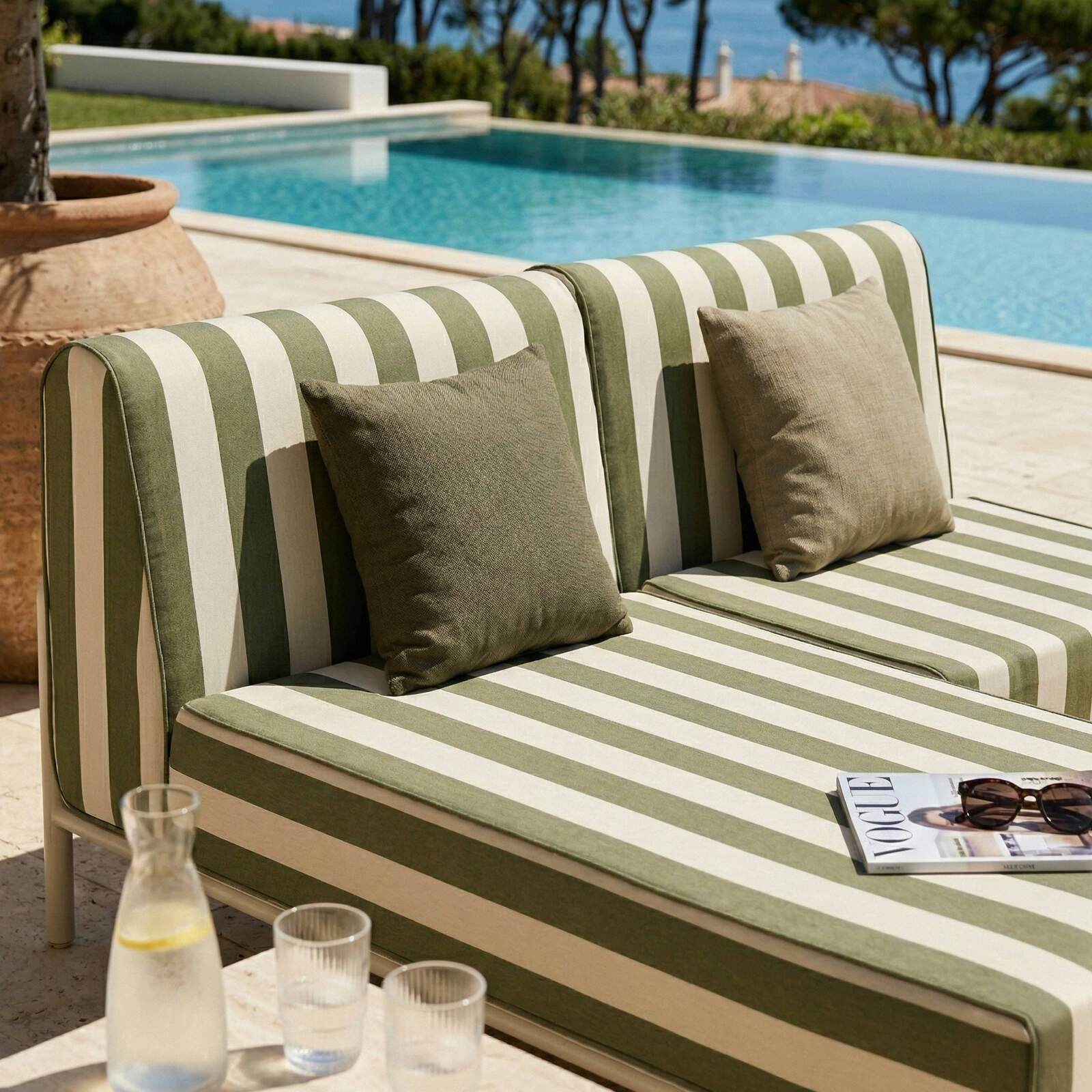 Sofá modular de exterior a rayas para 2 personas con 1 sillón y 1 chaise longue