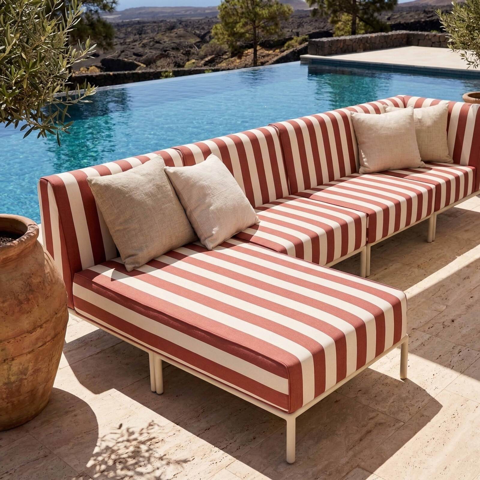 Sofá modular de exterior a rayas para 5 personas con 2 sillones, 1 sillón esquinero, 1 chaise longue y 1 puf