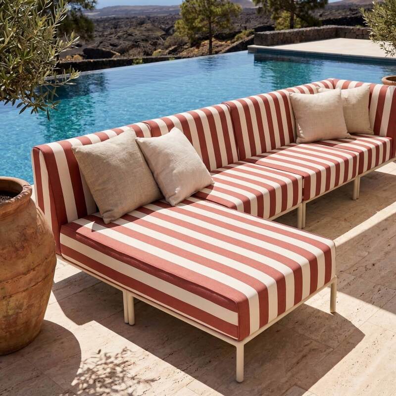 Sofá modular de exterior a rayas para 5 personas con 2 sillones, 1 sillón esquinero, 1 chaise longue y 1 puf (2/7)