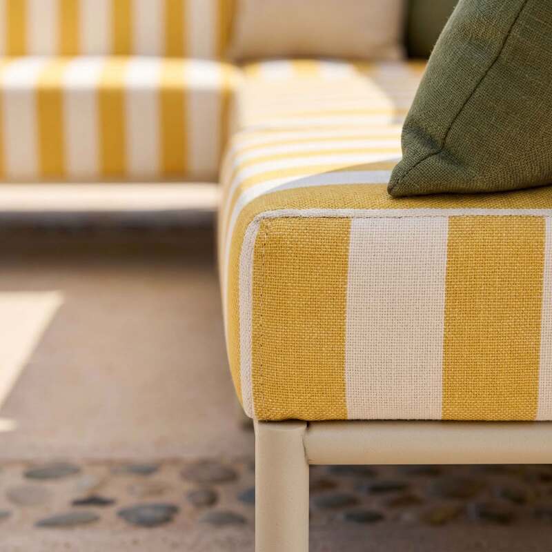 Sofá modular de exterior a rayas para 6 personas con 3 sillones, 1 sillón esquinero, 1 chaise longue y 1 puf (4/8)