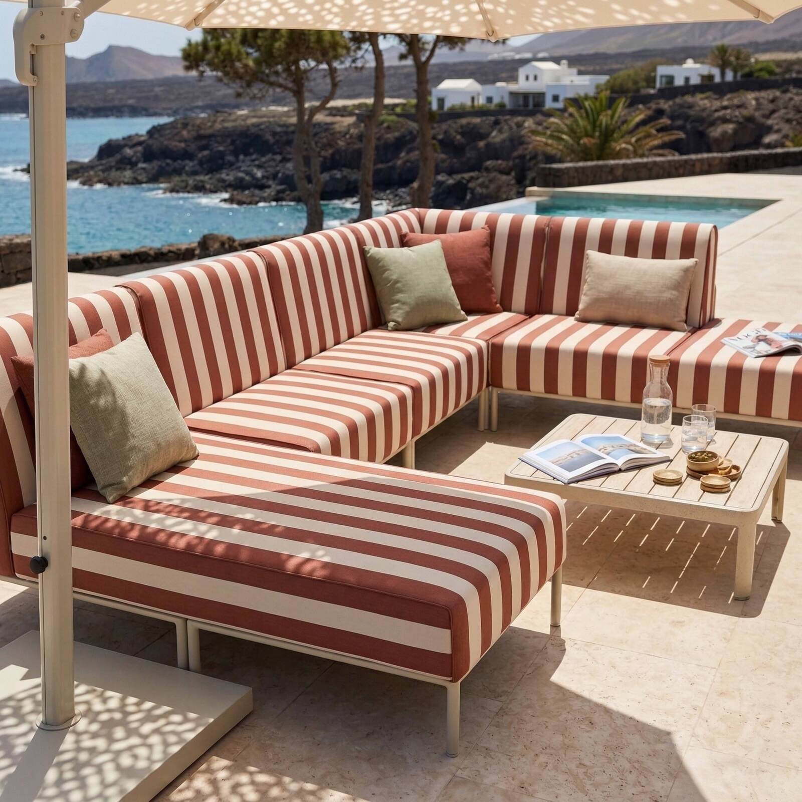Sofá modular de exterior a rayas para 6 personas con 3 sillones, 1 sillón esquinero, 1 chaise longue y 1 puf