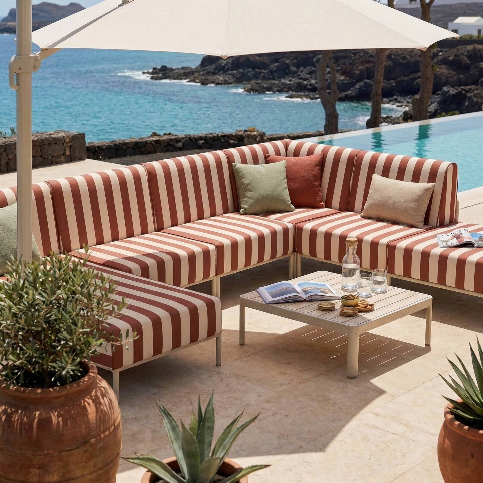 Sofá modular de exterior a rayas para 6 personas con 3 sillones, 1 sillón esquinero, 1 chaise longue y 1 puf