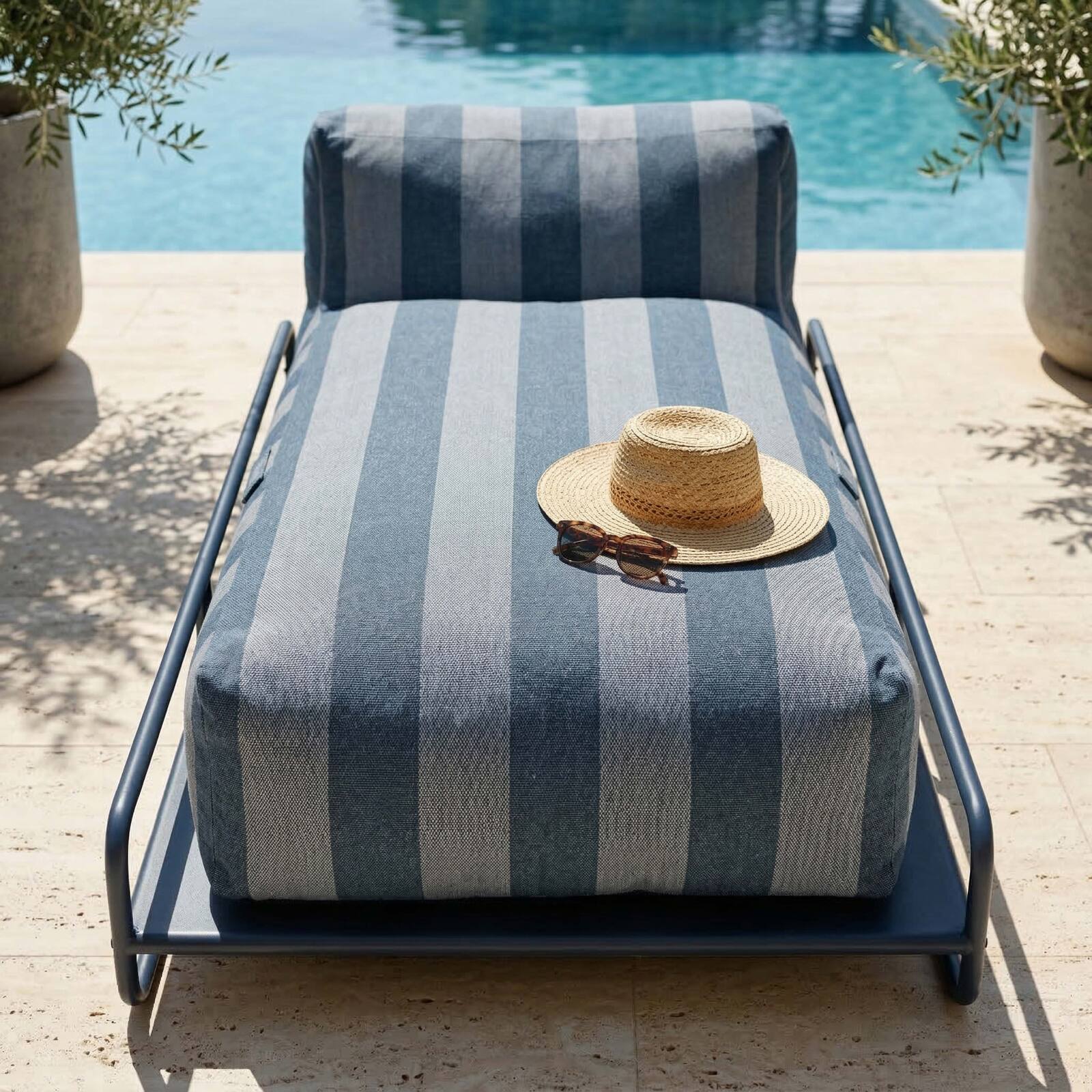 Chaise longue a rayas para sofá modular de exterior con estructura