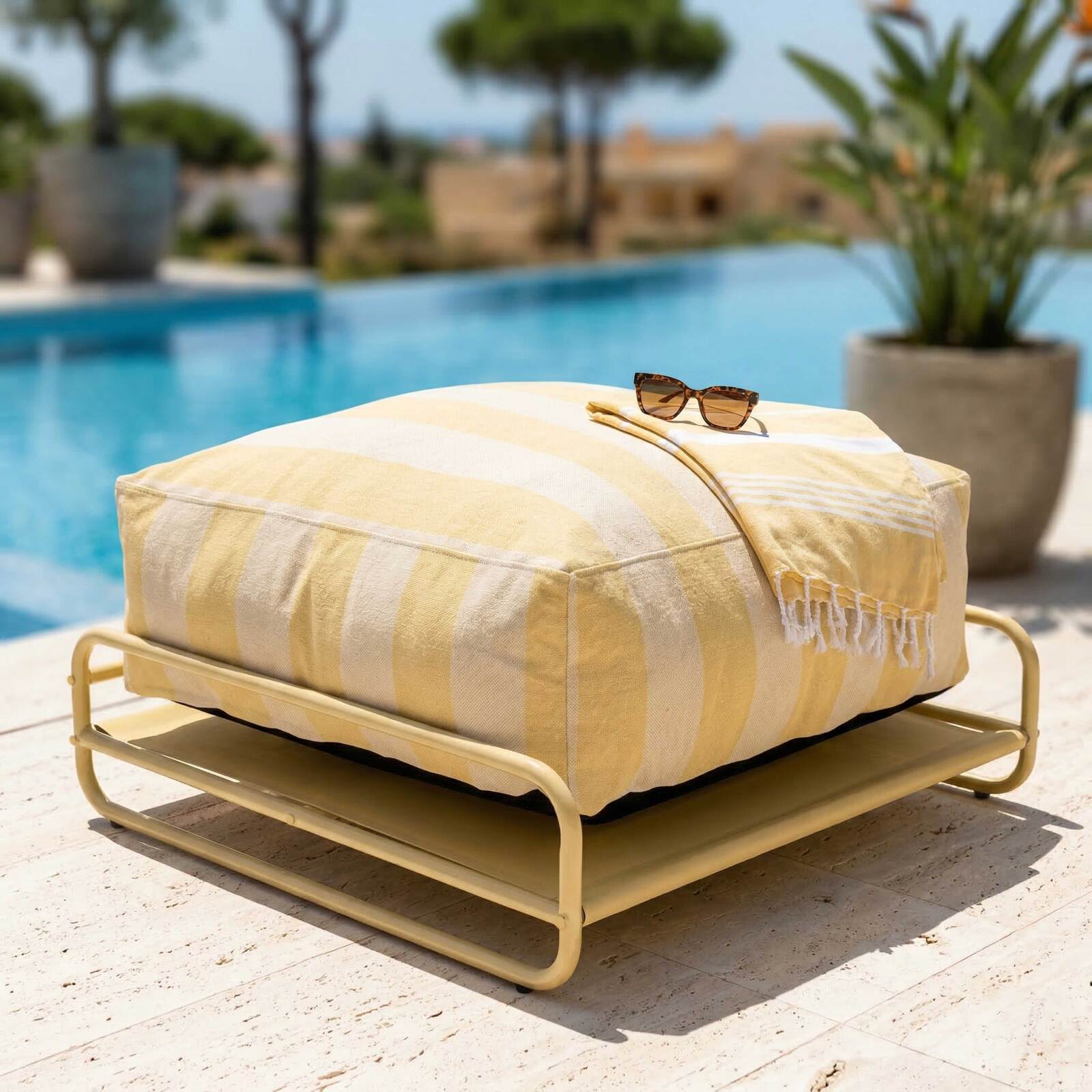 Puf a rayas para sofá modular de exterior con estructura