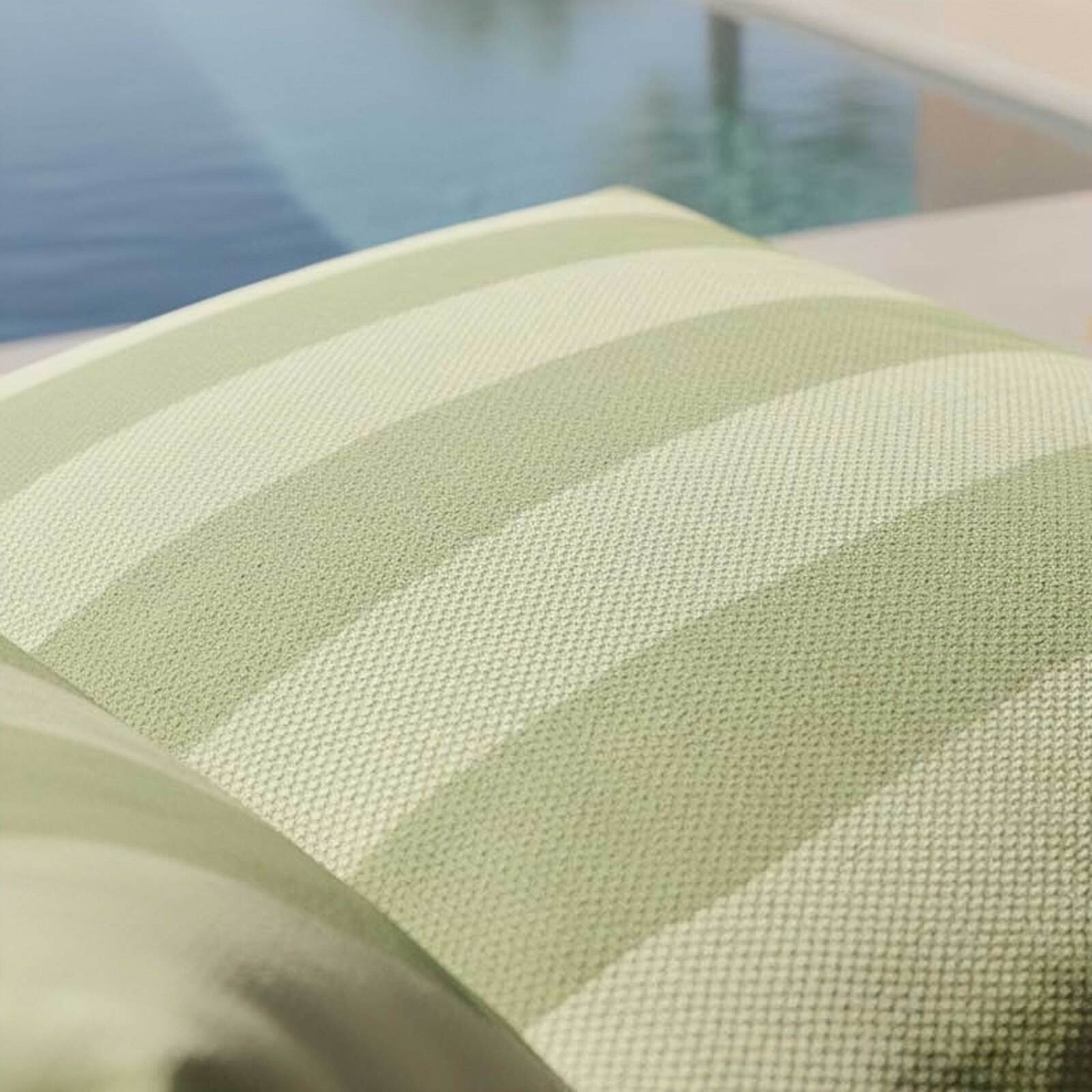 Sofá modular de exterior a rayas para 5 personas con 2 sillones bajo, 1 sillón esquinero, 1 tumbona y 1 puf