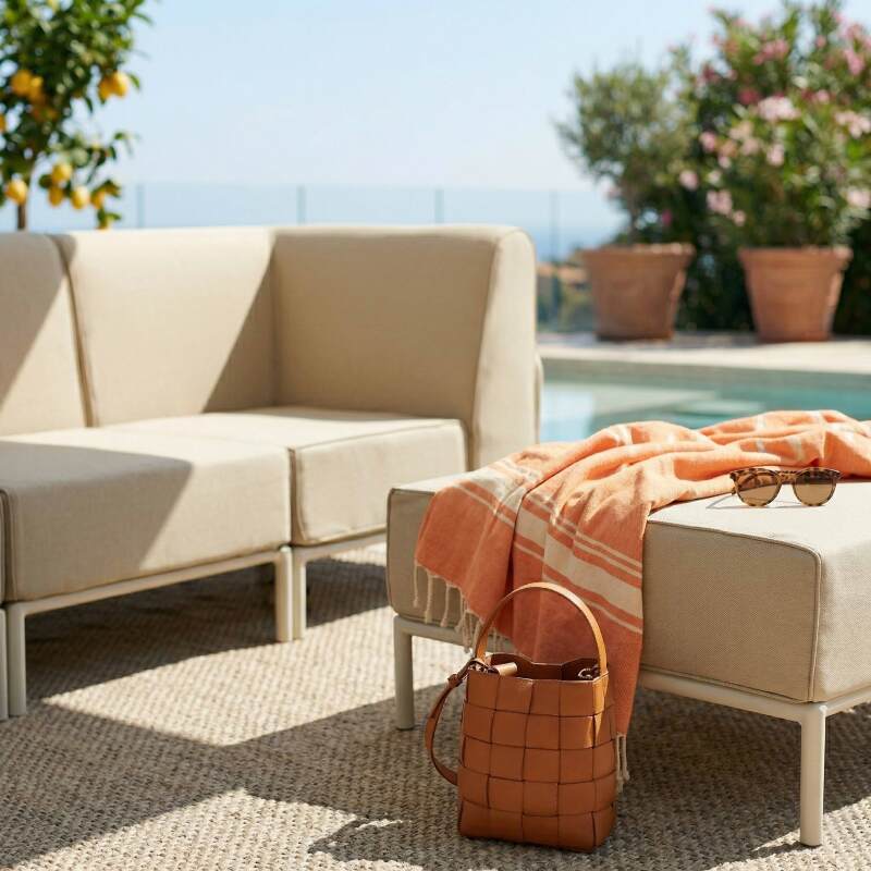 Sofá modular de exterior para 4 personas con 1 sillón, 2 sillones esquineros y 1 puf (2/7)