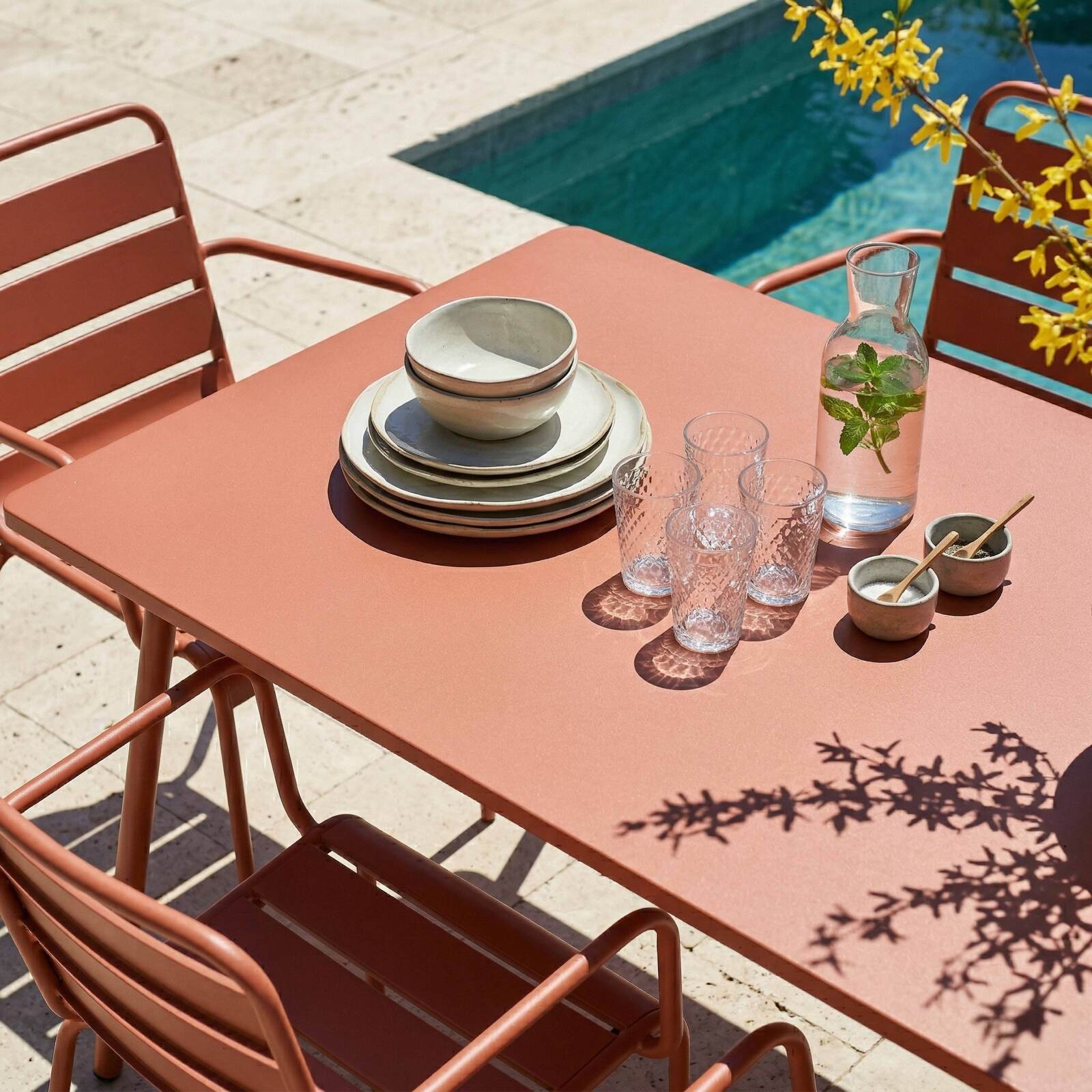 Mesa de jardín de metal 180x90 cm y 8 sillas con reposabrazos
