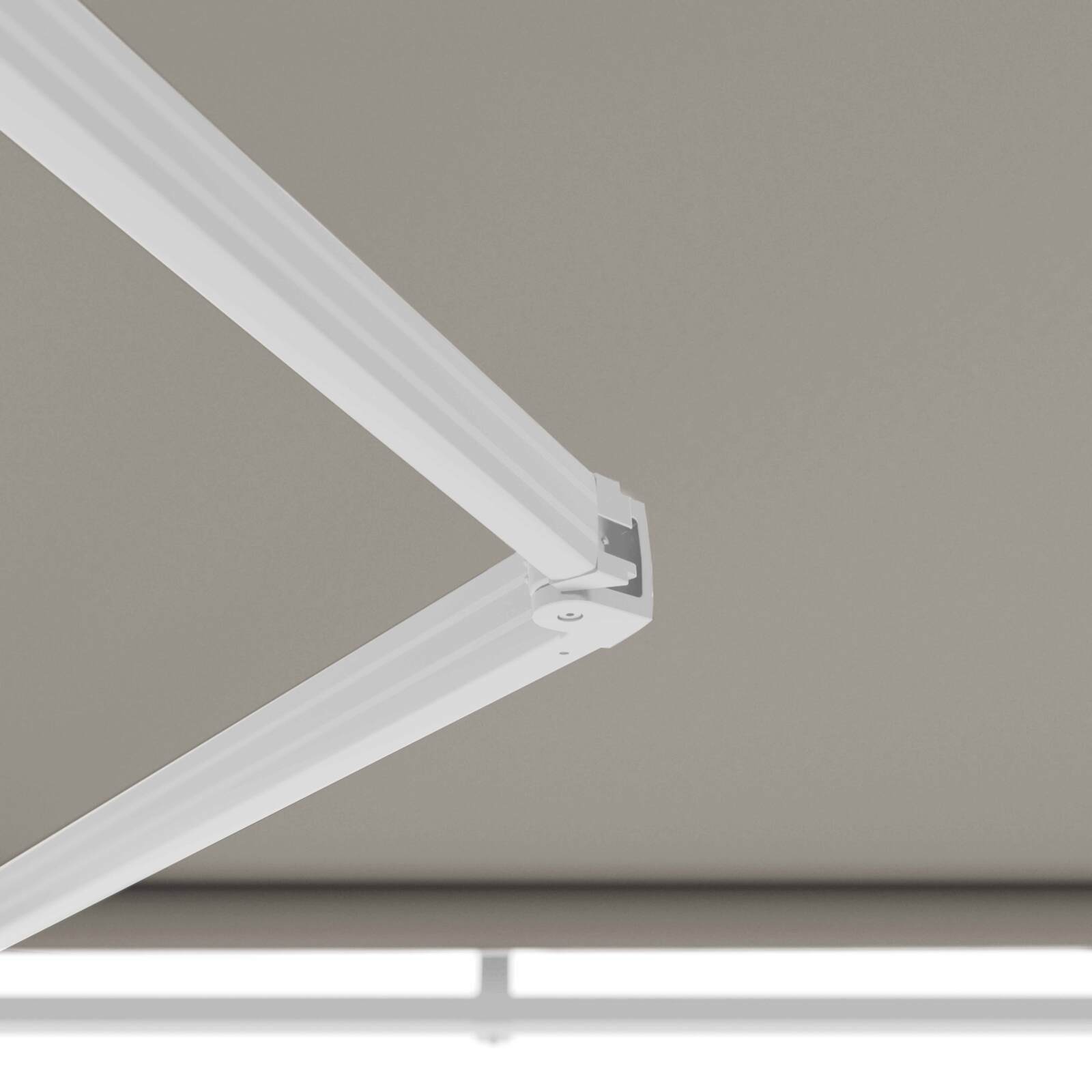 Toldo manual con cofre semi integrado 3x2,50 m