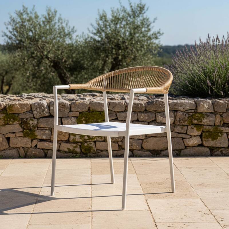 Silla de jardín de metal y ratán sintético con reposabrazos - Lifestyle
