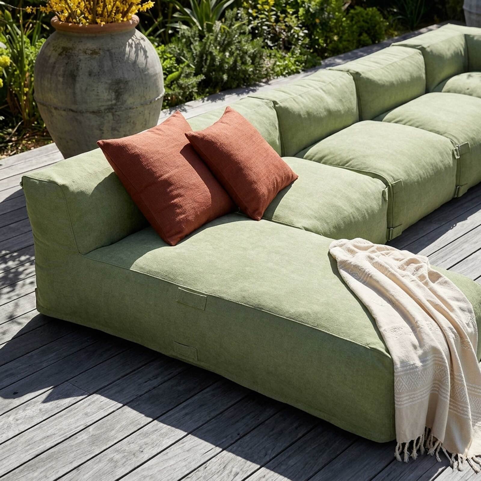 Sofá modular de exterior para 8 personas con 5 sillones, 1 sillón esquinero, 1 chaise longue y 1 puf