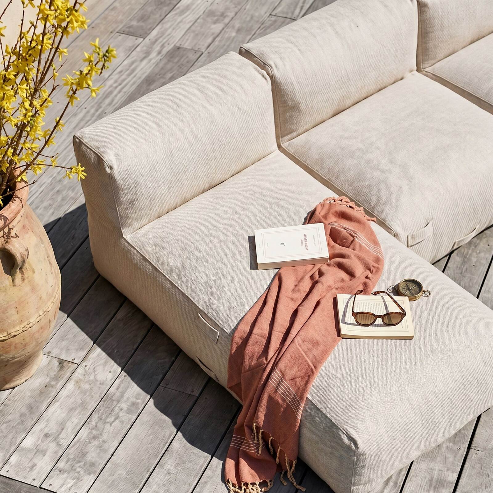 Sofá modular de exterior para 7 personas con 5 sillones y 2 chaise longue