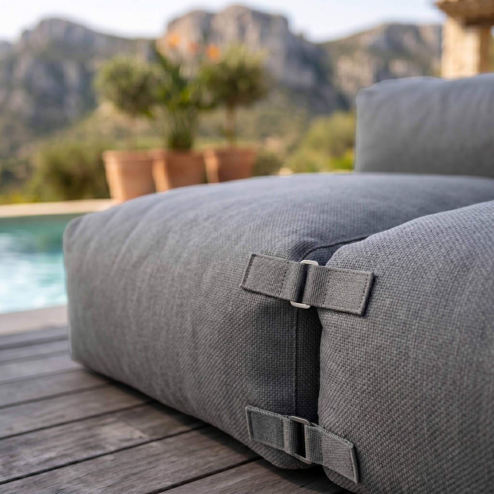 Sofá modular de exterior para 3 personas con 2 sillones y 1 chaise longue