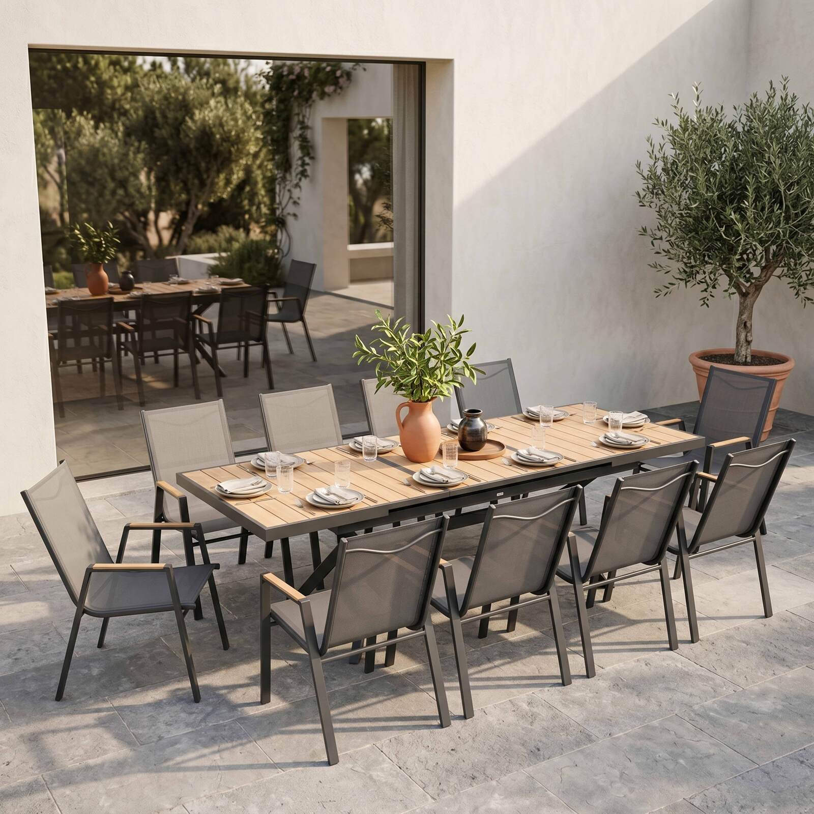 Mesa de jardín extensible de aluminio y efecto madera 8 a 10 personas 187/250x90 cm 