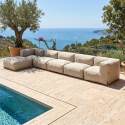 Sofá modular de exterior para 6 personas con 3 sillones, 2 sillones esquineros y 1 puf - Lifestyle