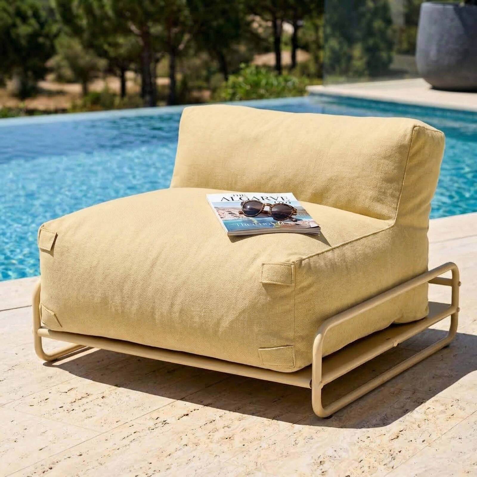Sofá modular de exterior para 4 personas con estructura,1 sillón, 2 sillones esquineros, 1 puf y 1 mesa de centro 