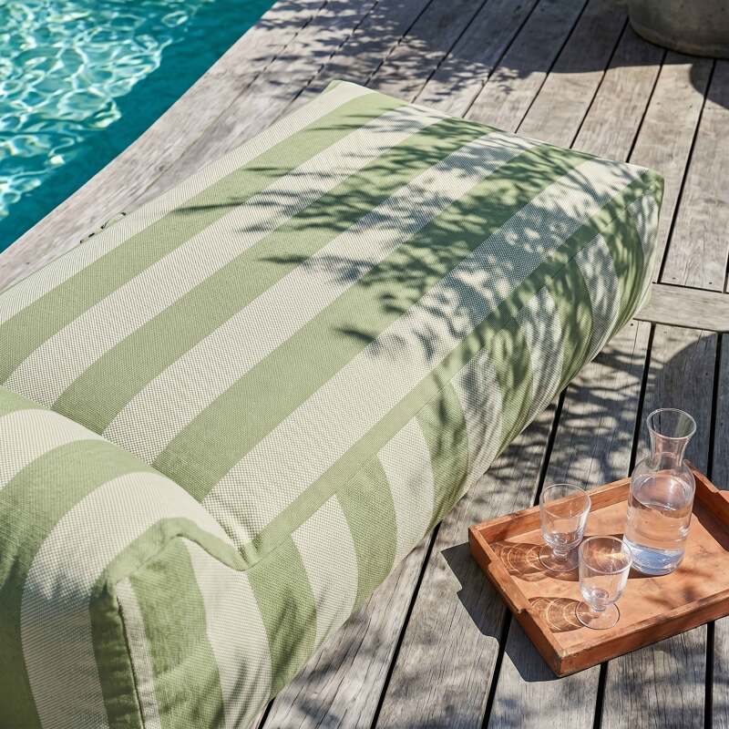 Chaise longue a rayas para sofá modular de exterior (4/7)