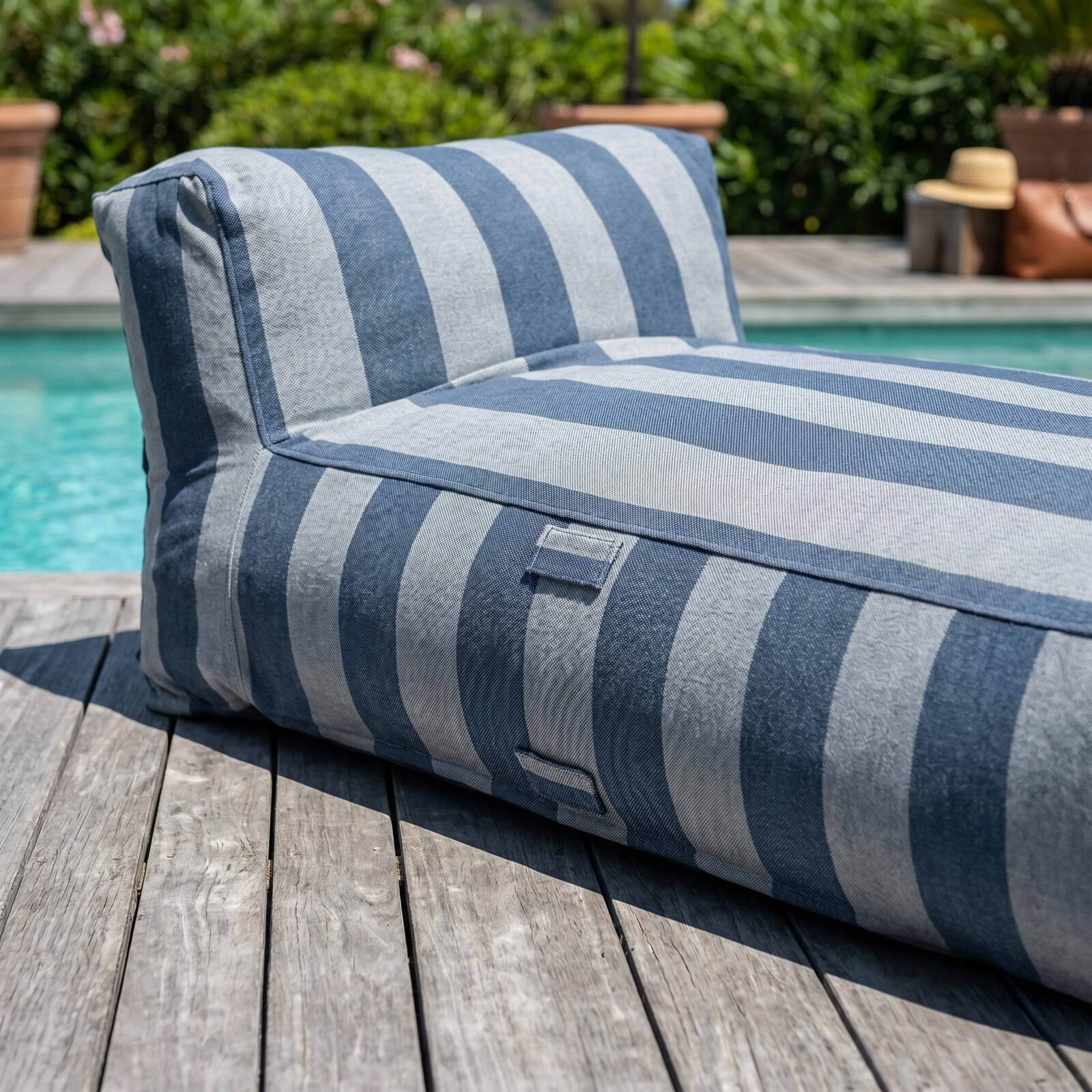 Chaise longue a rayas para sofá modular de exterior