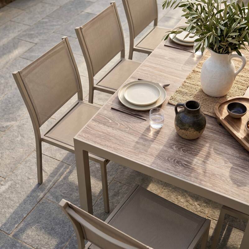 Mesa de jardín de aluminio y cerámica efecto madera 206x100 cm y 10 sillas en textilene (2/7)