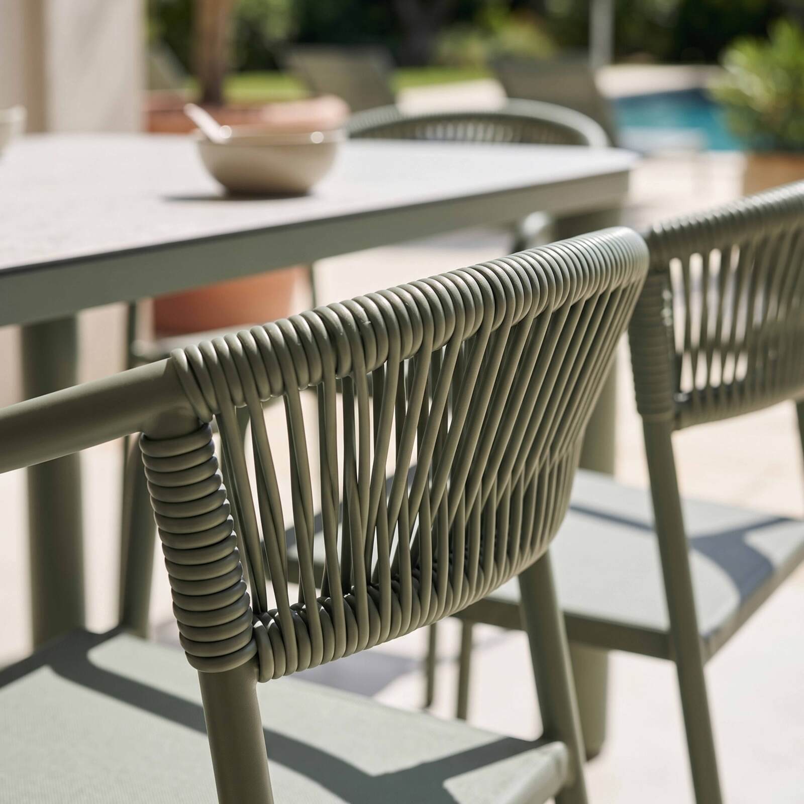 Mesa de jardín estructura de aluminio, 8 personas 213x90 cm y 8 sillas de textilene