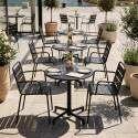 Mesa de jardín bistro redonda inclinable de metal con pie emprotado 70x70 cm y 2 sillas con reposabrazos