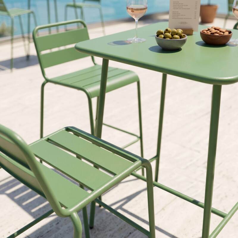 Mesa alta de jardín bistro cuadrada de metal 70x70 cm y 2 sillas altas (6/7)