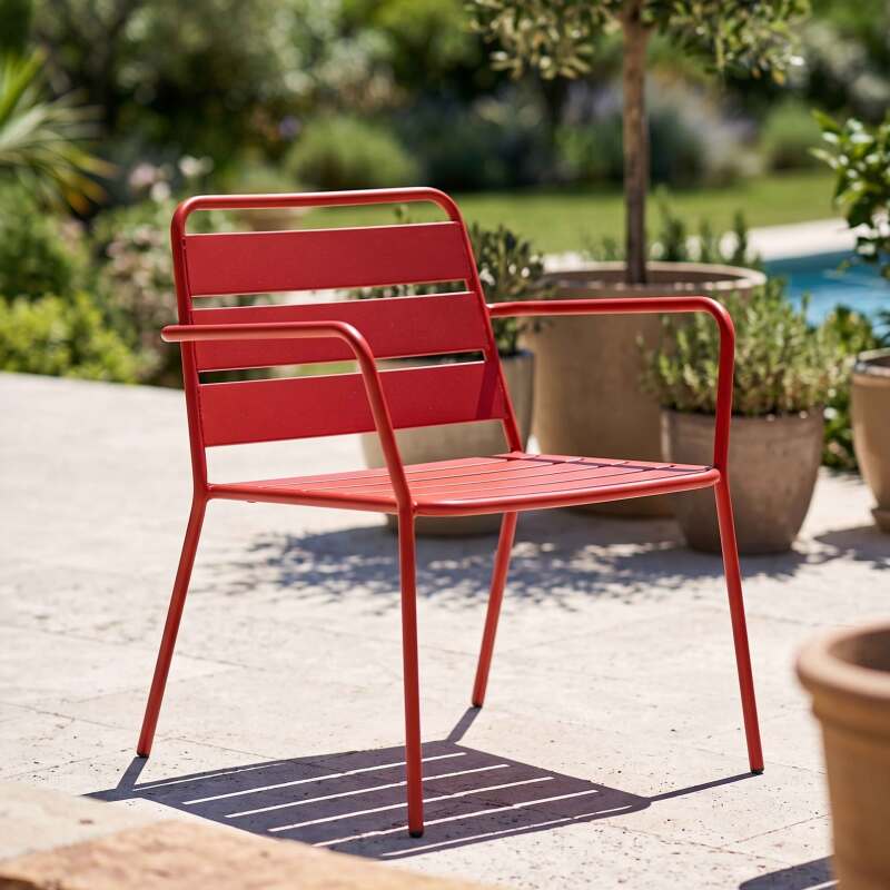 Sillón de jardín bajo de metal