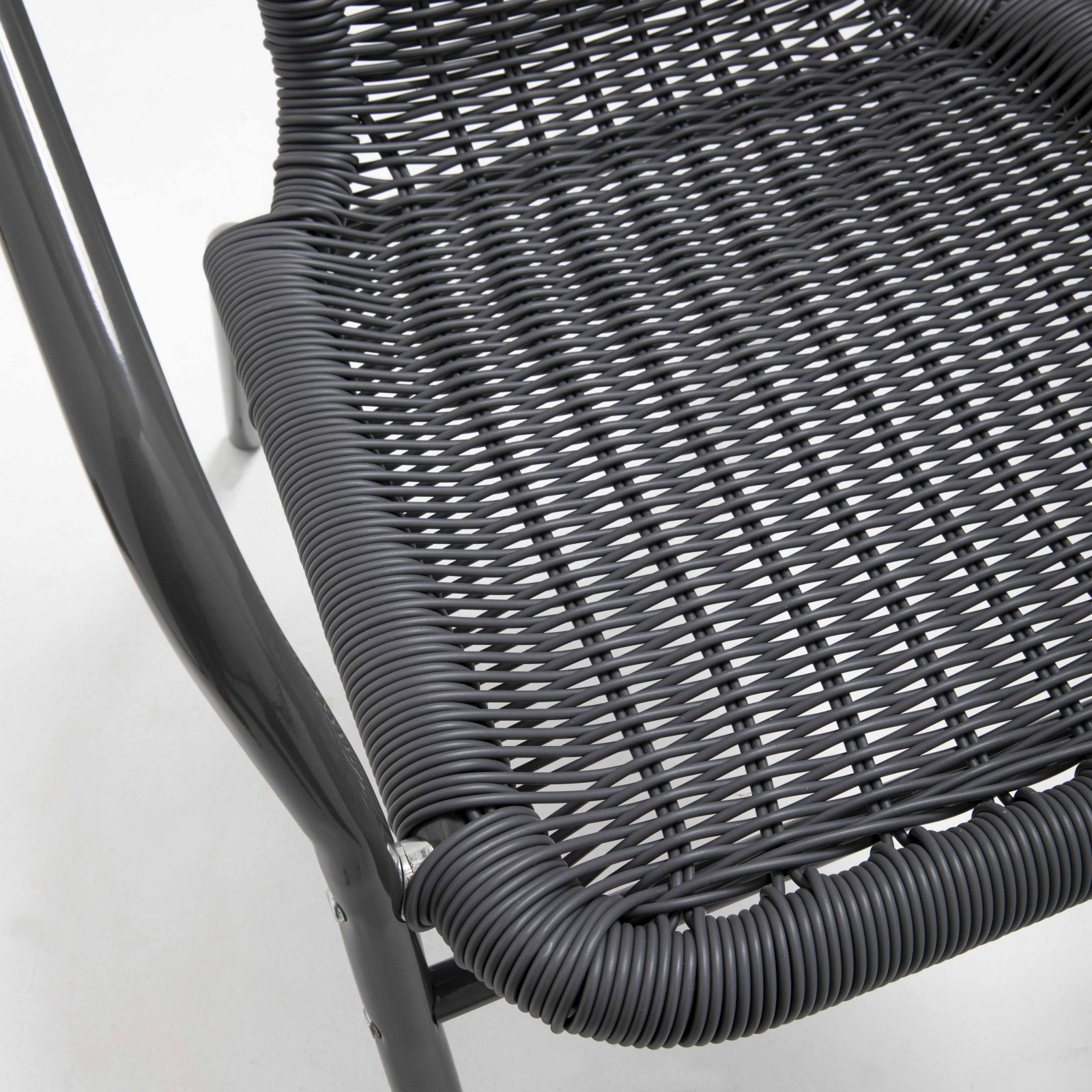 Lote de 4 sillas de jardín de aluminio y resina con reposabrazos