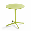 Mesa redonda con tablero plegable ø70 cm y 2 sillas con reposabrazos de metal