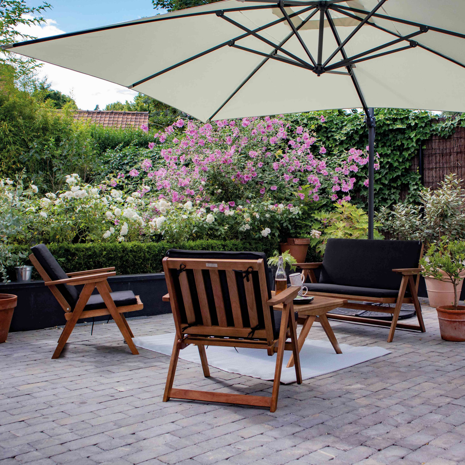 Conjunto de muebles de jardín plegables de 4 plazas de eucalipto