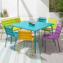 Silla de metal con reposabrazos