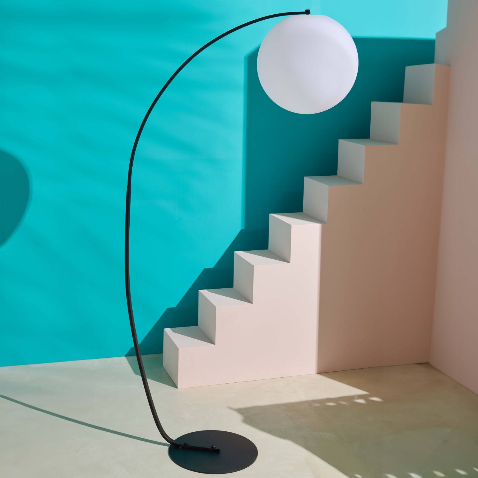 Lámpara de pie con forma de arco redonda 180 cm