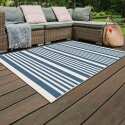 Alfombra de exterior con estampado de rayas reversible rectangular - Lifestyle